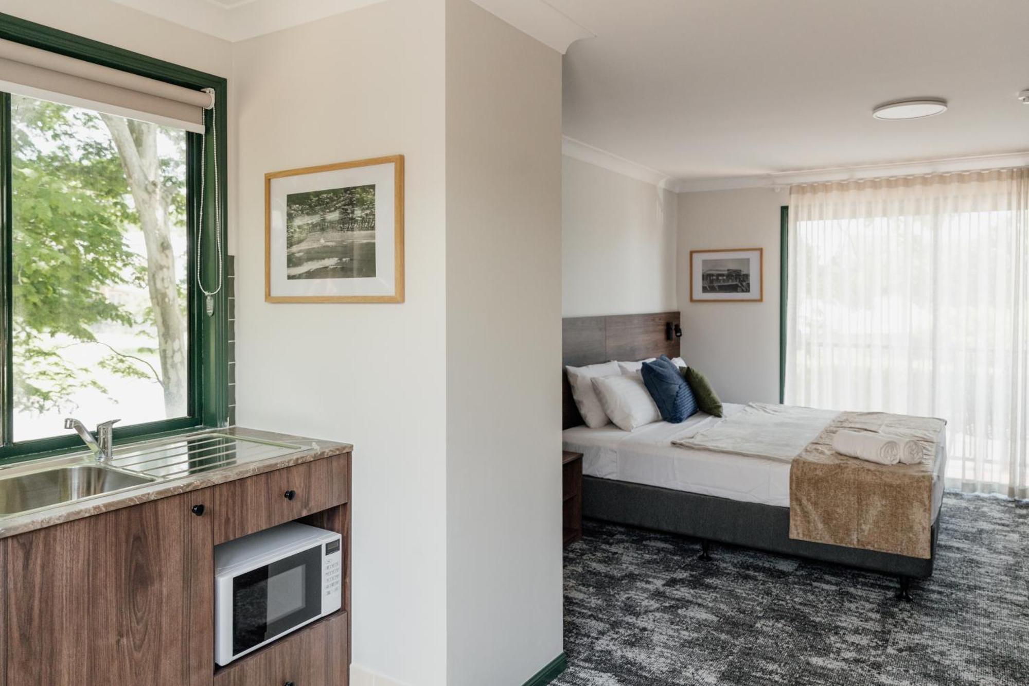 Wallaby Hotel Mudgeeraba Buitenkant foto
