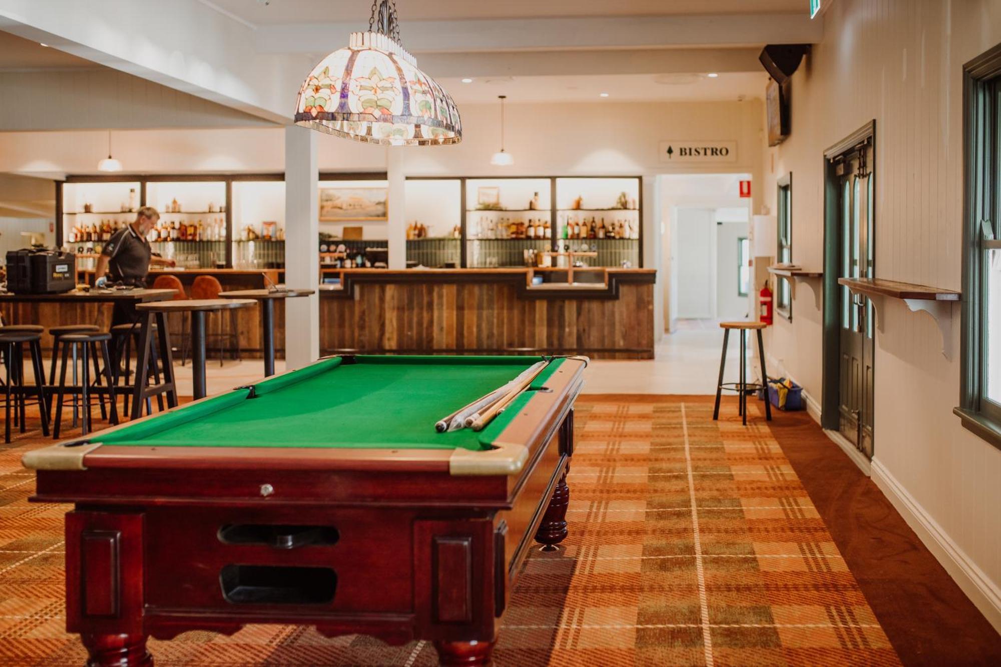 Wallaby Hotel Mudgeeraba Buitenkant foto